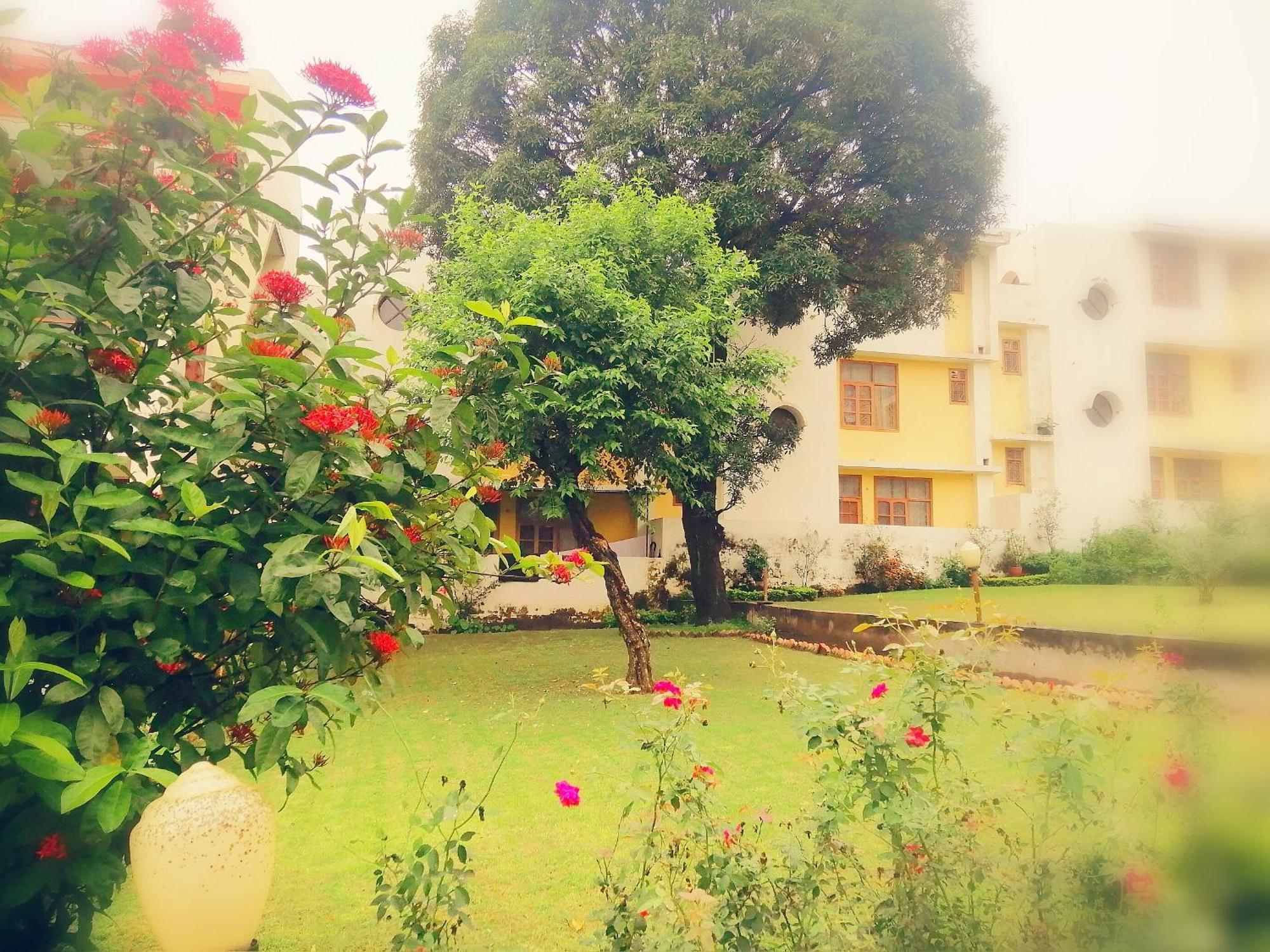 Ganga Vatika Boutique Hotel, Rishikesh Rishīkesh Exterior foto