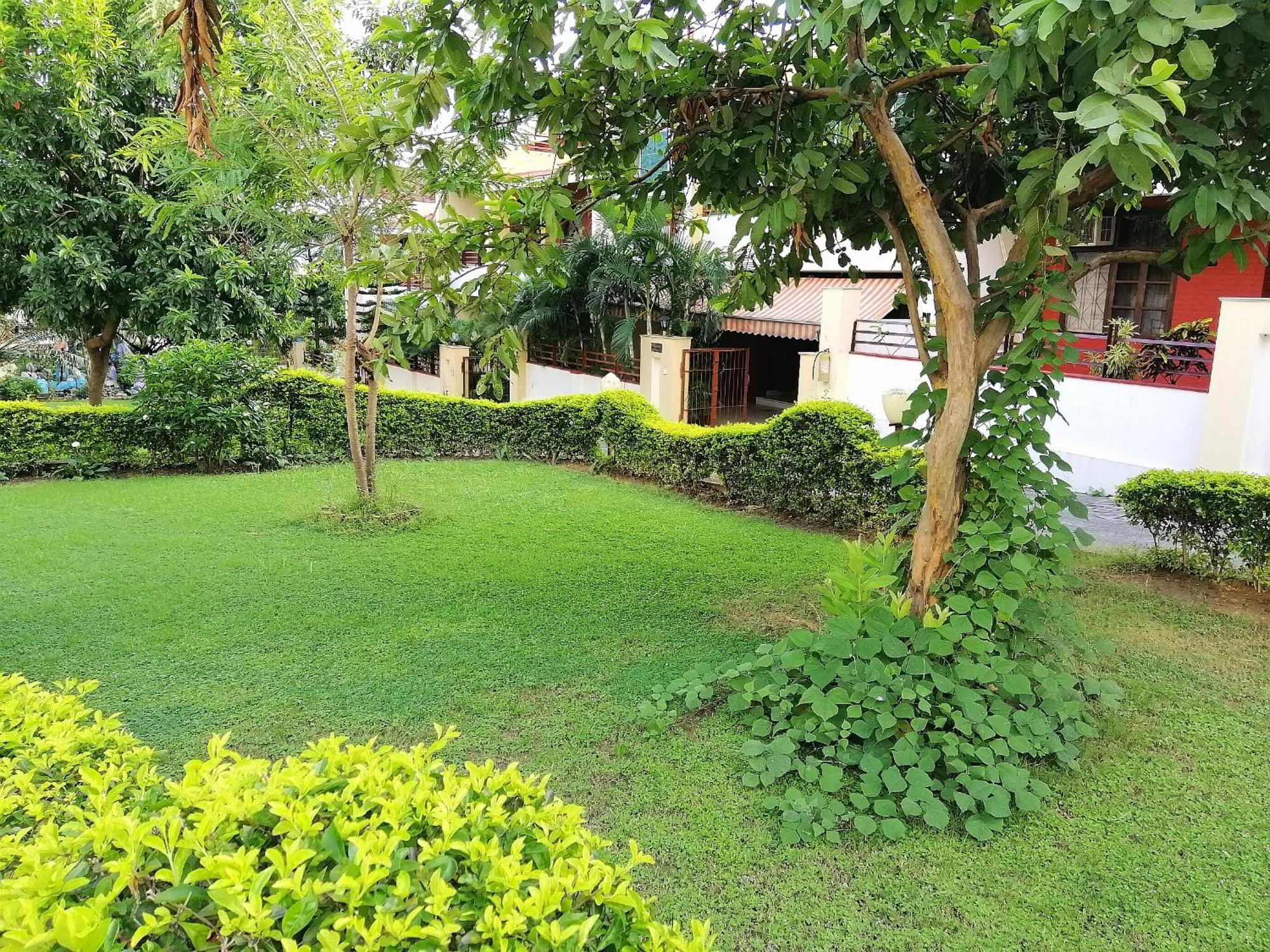 Ganga Vatika Boutique Hotel, Rishikesh Rishīkesh Exterior foto