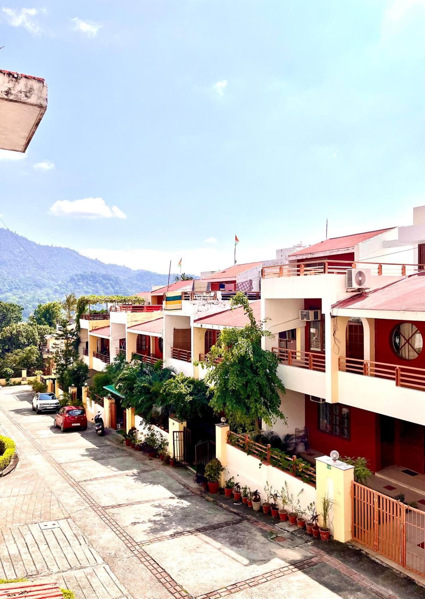 Ganga Vatika Boutique Hotel, Rishikesh Rishīkesh Exterior foto